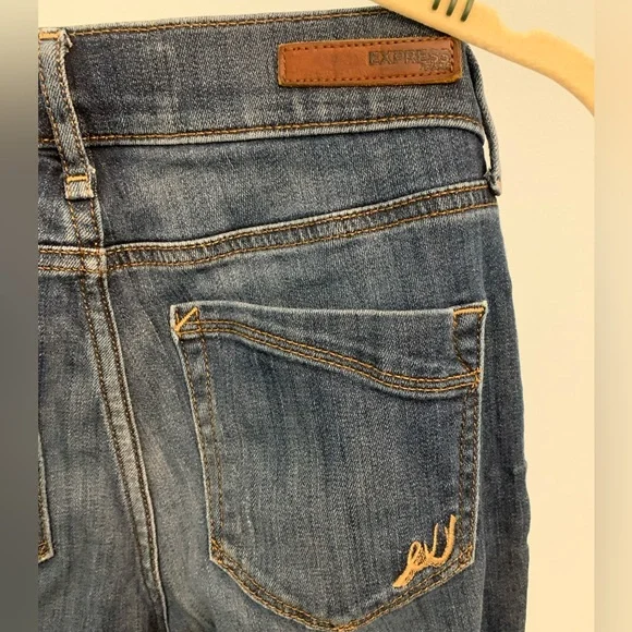 Express Jeans - Picture 3 of 5